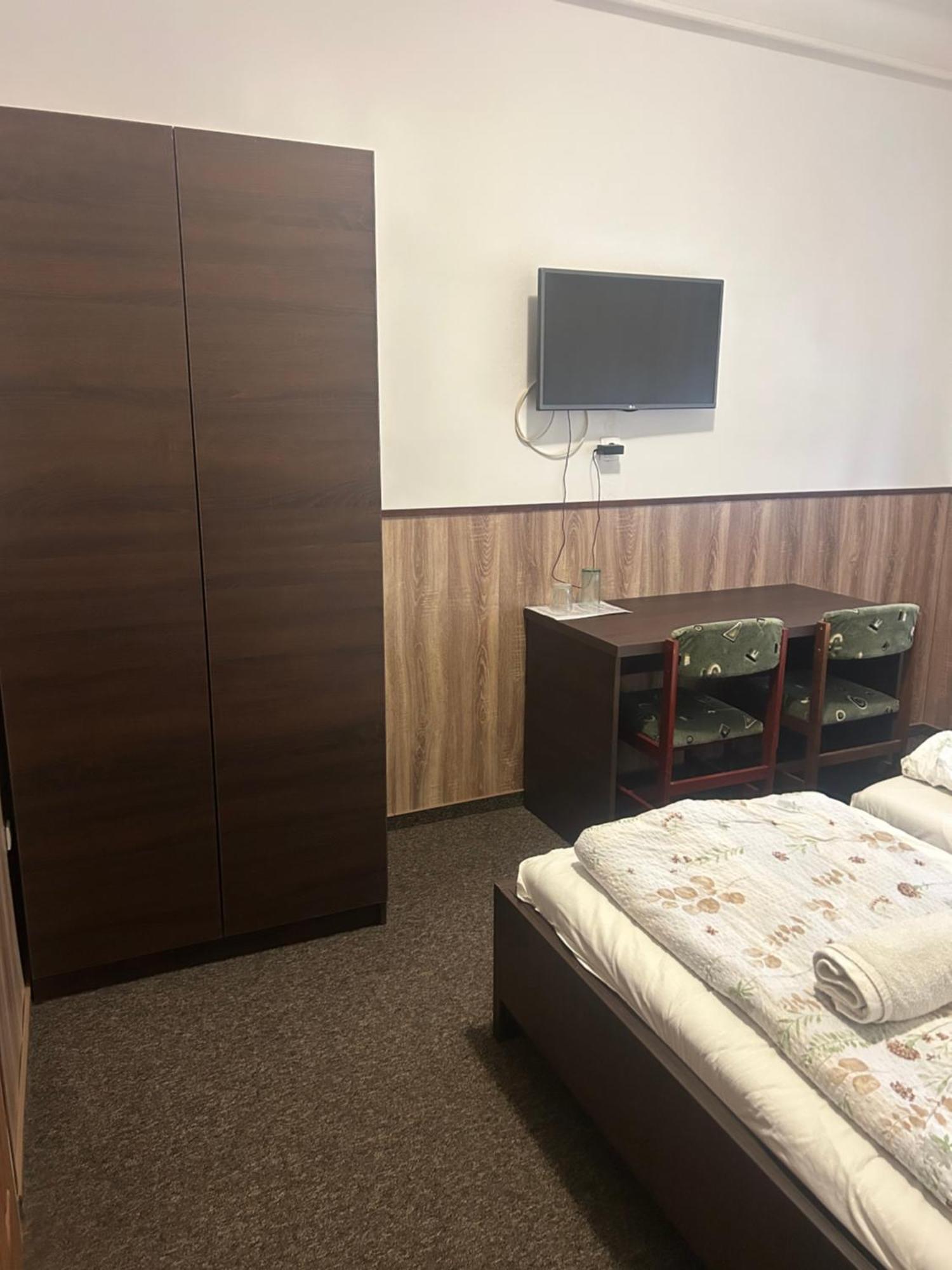 若莎卡特酒店 Nyíregyháza 外观 照片