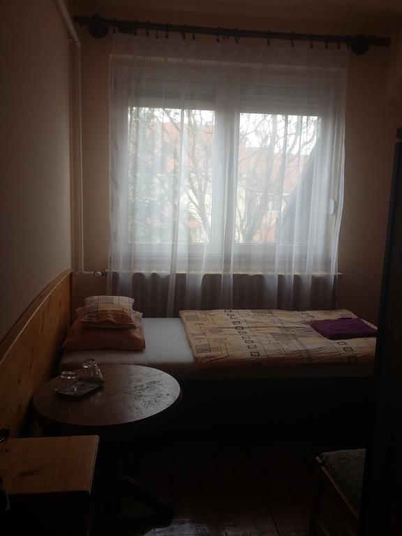 若莎卡特酒店 Nyíregyháza 外观 照片